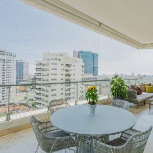 balcony